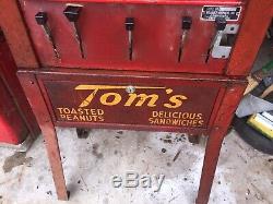 Vintage Toms Toasted Peanut And Sandwiches Vending Machine Early machine no key