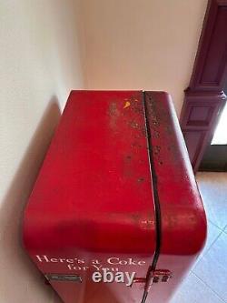 Vintage VMC 33 5 Cent Coca Cola Machine (original) Manufactured 06/27/1955