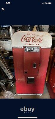 Vintage Vendo 80 Coke Machine