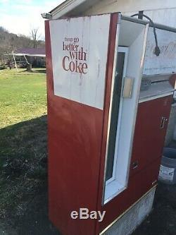 Vintage Vendo Coke Coca Cola Machine Dispenses Bottles Man cave Store
