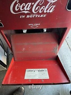 Vintage Vendo V-23 Coca Cola vending machine A-23E