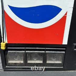 Vintage Wall / Tabletop Pepsi Machine Full Size Can Dispenser keys Gets Ice Cold