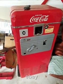 Vintage coca-cola 1950s Vendo 27A Coke Machine Original working condition