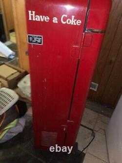 Vintage coca-cola 1950s Vendo 27A Coke Machine Original working condition