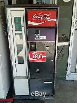 Vintage coca cola machine