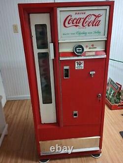 Vintage coca cola vending machine