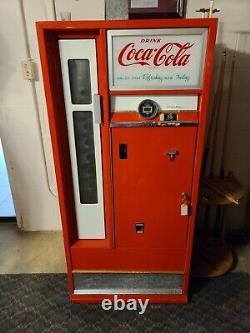 Vintage coca cola vending machine