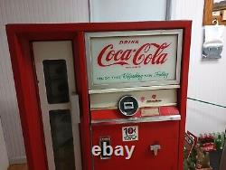 Vintage coca cola vending machine