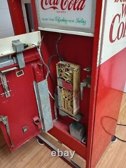 Vintage coca cola vending machine