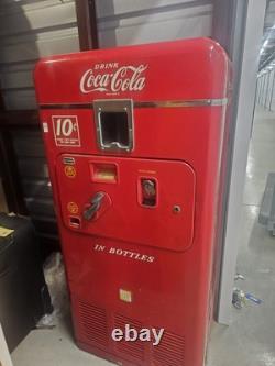 Vintage coca cola vending machine VmC39