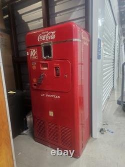 Vintage coca cola vending machine VmC39