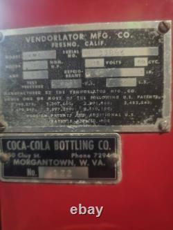 Vintage coca cola vending machine VmC39