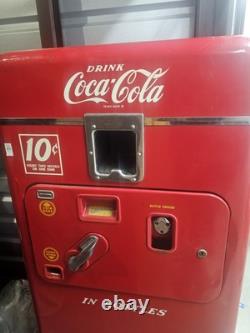 Vintage coca cola vending machine VmC39