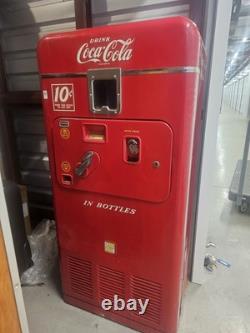 Vintage coca cola vending machine VmC39