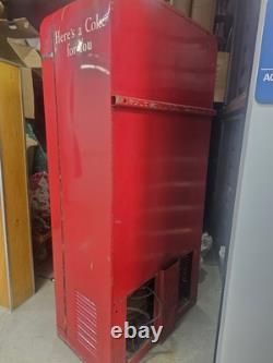 Vintage coca cola vending machine VmC39