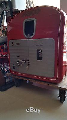 Vintage coke machine