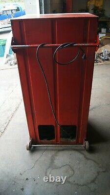 Vintage coke machine- Vendo HA56E