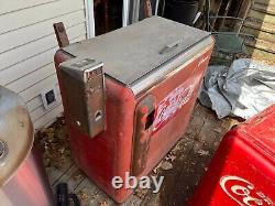 Vintage coke machine model a30000 gbz-50 (WORKS)