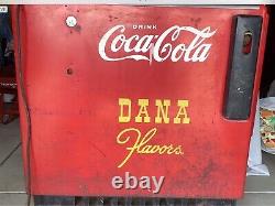 Vintage coke slider vending machine