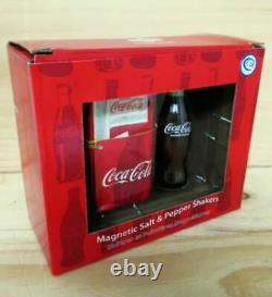 WESTLAND Coca-Cola vending machine type Magnetic Salt and Pepper Shaker F/S