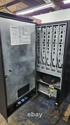 WITH WARRANTY! USI Wittern BC10 BC-10 3500 CB500 Beverage Soda Vending Machine