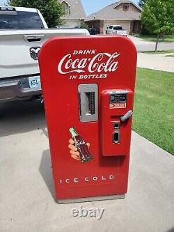 WORKING Vintage Working Cooling Vendo 39 Antique Coke Machine