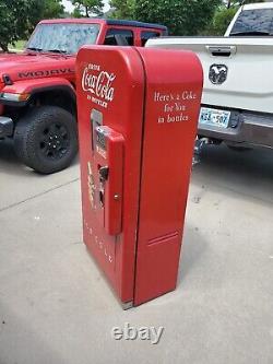WORKING Vintage Working Cooling Vendo 39 Antique Coke Machine