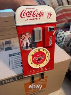 Wall Decor COCA-COLA Time For Refreshment Vending Machine Wall Clock